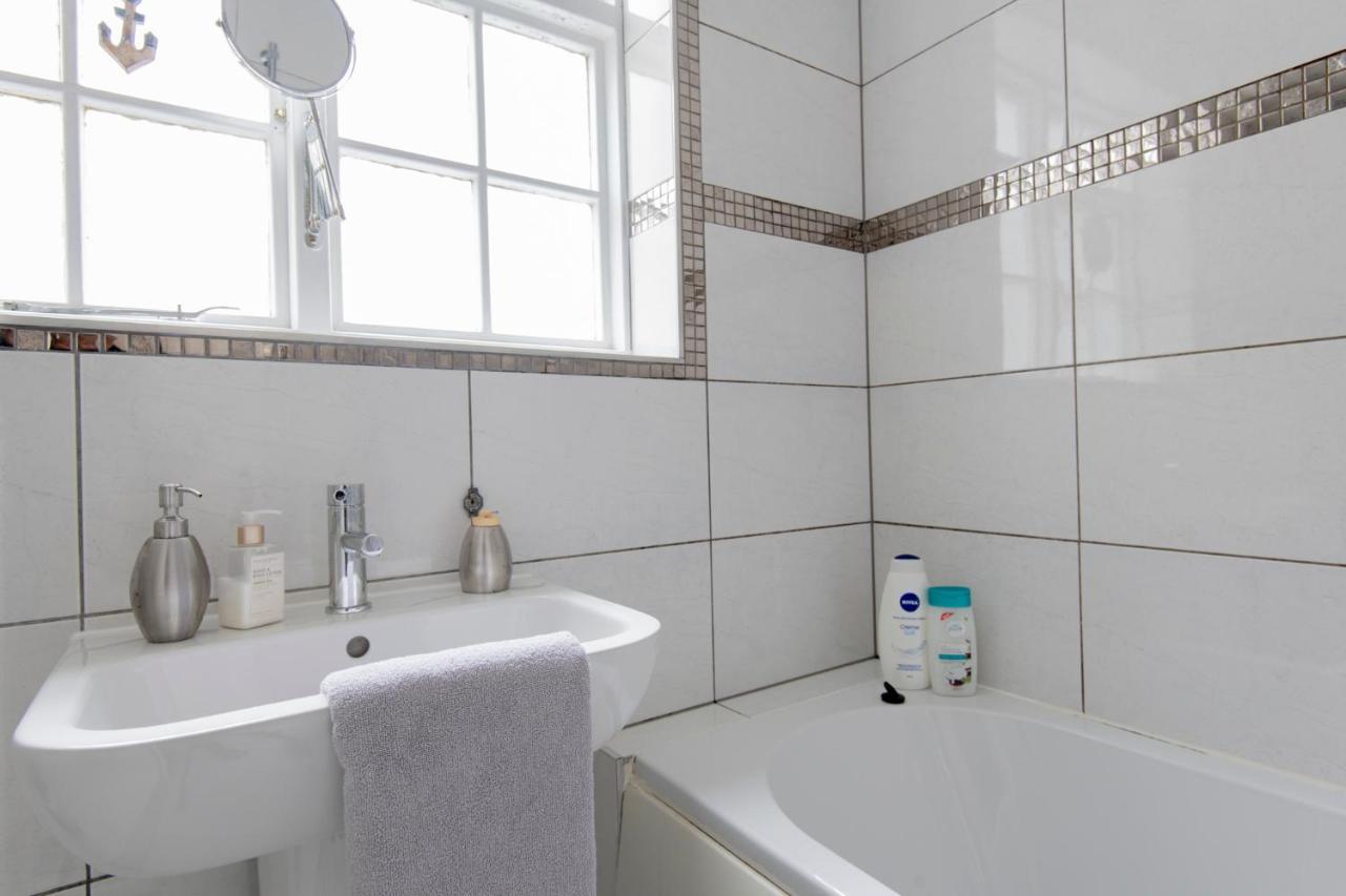 Fantastic 3 Bed Brighton House- Sleeps 6- Superfast Wifi And Garageアパートメント エクステリア 写真